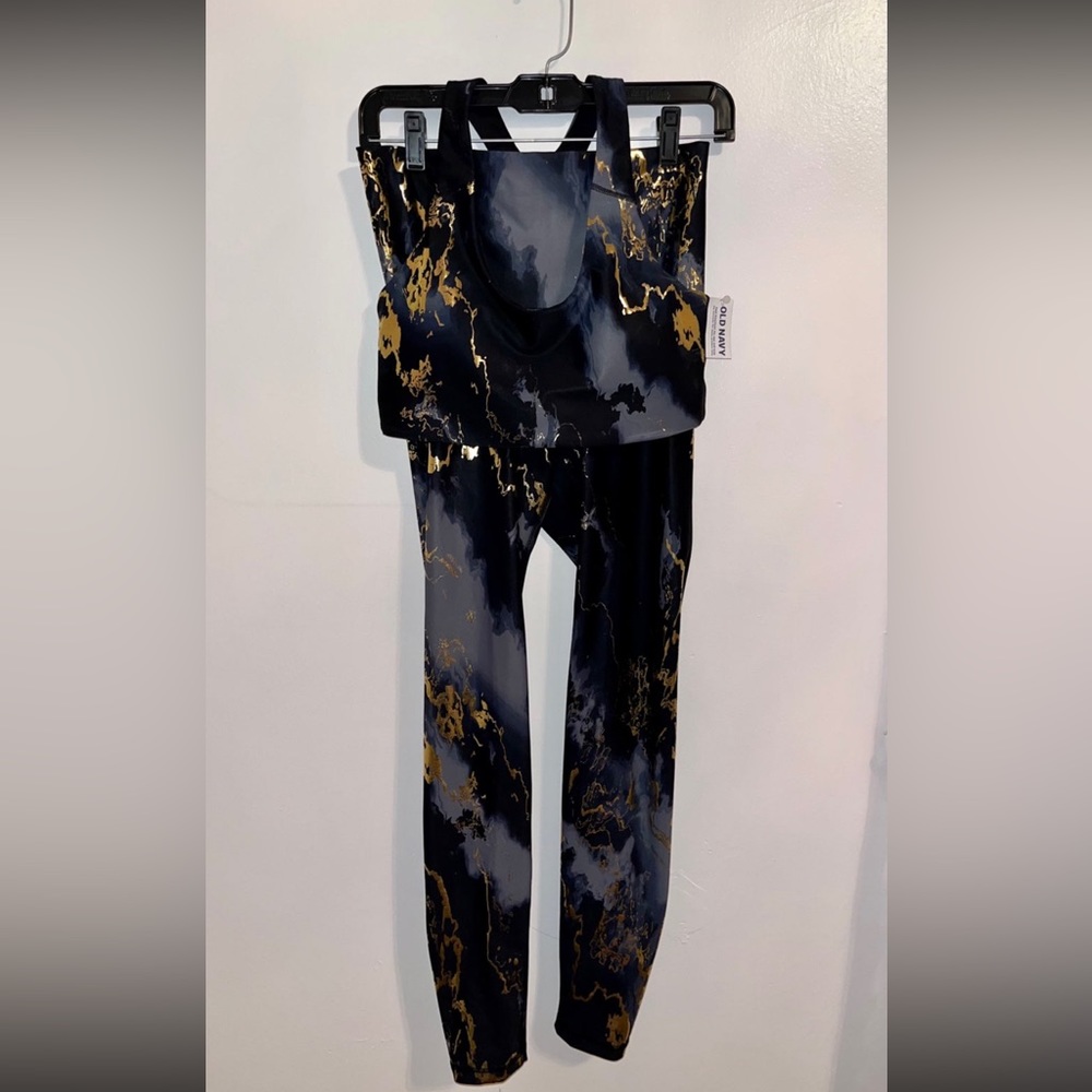 NWT Old Navy 2-Piece Workout Set
